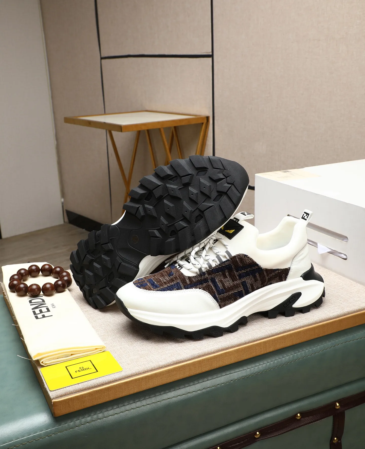 Men's shoes 💰460🕷🕷[FENDI] Fendi fashionable casual men's shoes 🇨🇳Original official website 1:1 model opening, new models are available first 💯Not high-profile but avant-garde, simple About low-key and fashionable, super versatile style 🌿 Made of original cowhide ➕ Pigskin lining 🎋 The version is comfortable on the feet, so rigorous for any small place, and the workmanship is first-class 🍍38-44 Large quantities in stock